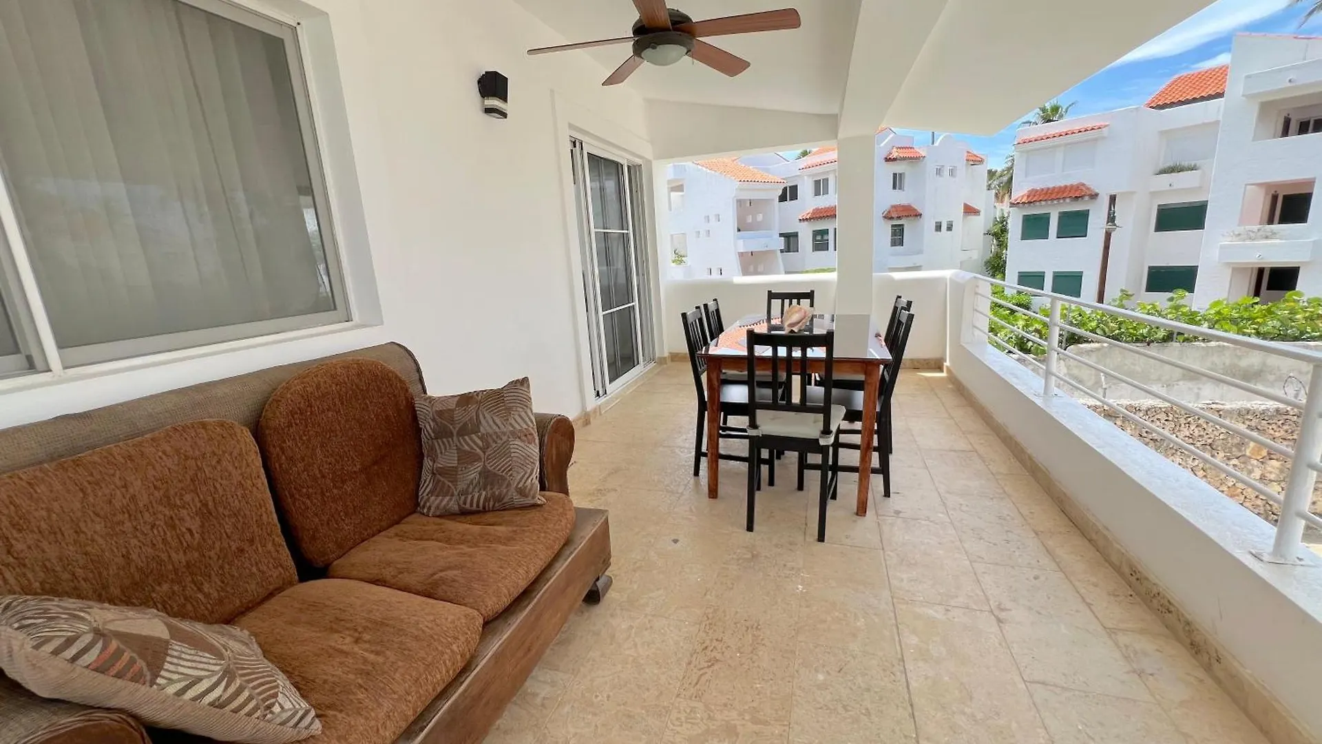 Caribbean Villas And Suites - Playa Los Corales - Wifi, Beach Club