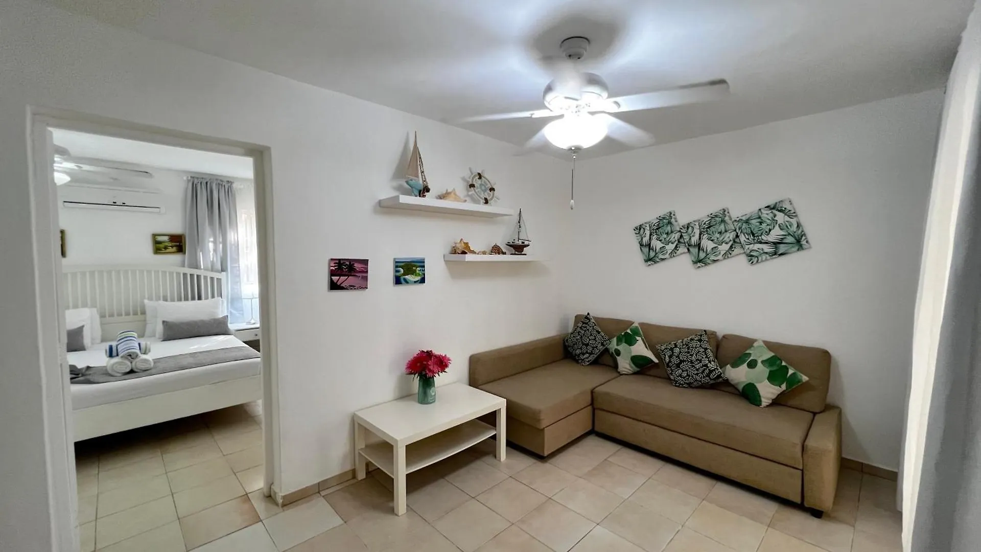 Caribbean Villas And Suites - Playa Los Corales - Wifi, Beach Club Punta Cana