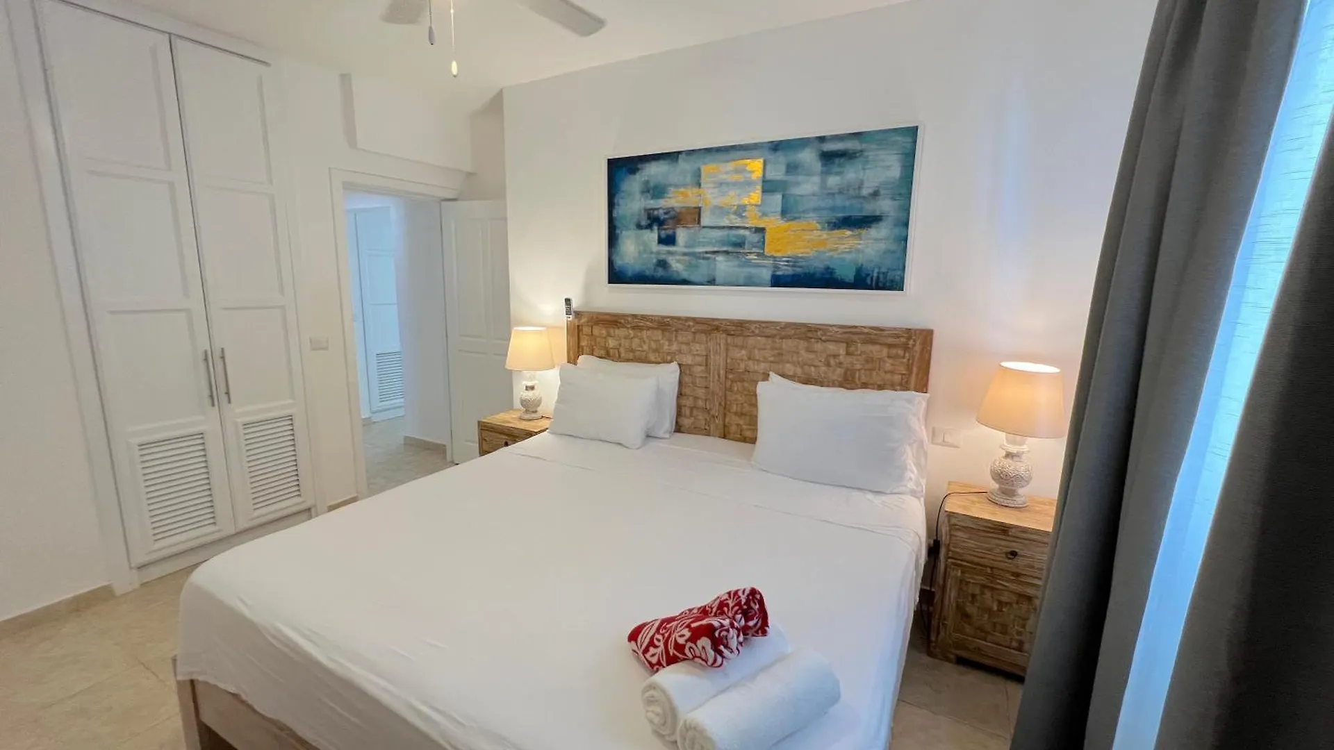 Lägenhetshotell Caribbean Villas And Suites - Playa Los Corales - Wifi, Beach Club