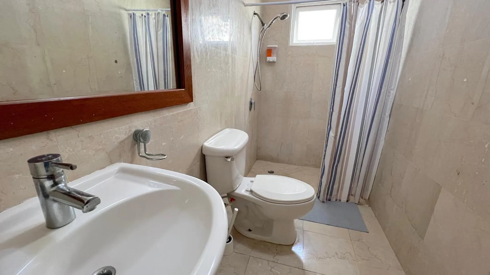 Caribbean Villas And Suites - Playa Los Corales - Wifi, Beach Club 5*, Punta Cana